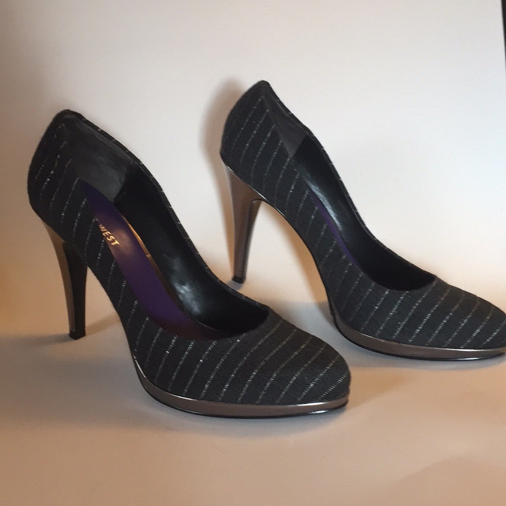 AE Cardigan Sml & Nine West Heels 9 Gray & Silver - Picture 4 of 8